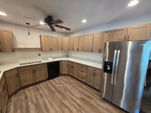 Installed kitchen cabinetry